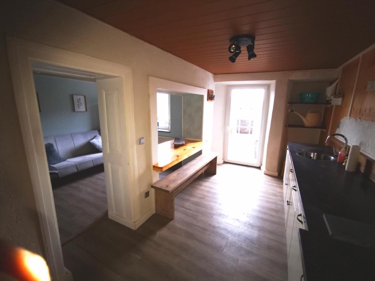 Mooi Ruim Appartement In Antieke Stadsboerderij Schönecken Zewnętrze zdjęcie